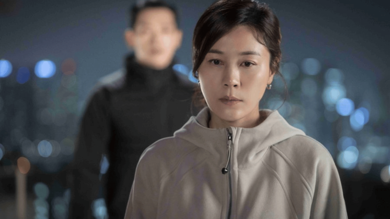 Red Swan Episode 4 Recap (2024) Korean Drama: Seo Do-Yoon uncovers Hwain Group secrets; Wan-Soo revealing shocking truths and visiting her sick mother.