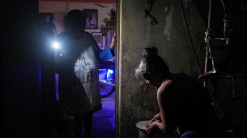 Cuban Leaders Blame US Embargo for Ongoing Power Crisis and Vow to Restore Electricity